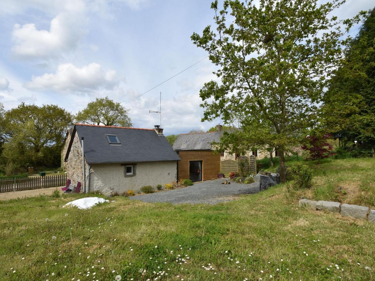 Breton Stone House In Saint Gilles Les Bois Vila Exterior foto